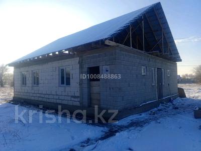 Отдельный дом · 4 комнаты · 170 м² · 8 сот., Жулдыз 40 а — Возле трассы 100 метров за 12 млн ₸ в Караой