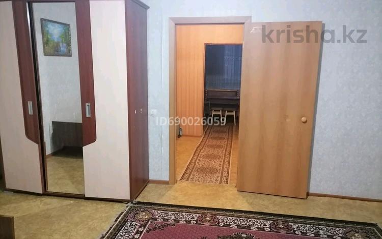 1-комнатная квартира, 45 м², 3/3 этаж помесячно, Назарбаева 3/3 за 100 000 〒 в Кокшетау — фото 2