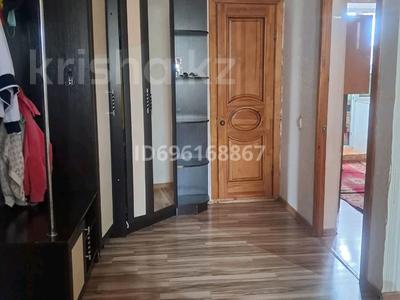 2-бөлмелі пәтер, 76 м², 2/5 қабат, Саулет 12 кв 54 — Автовокзала, бағасы: 17 млн 〒 в 