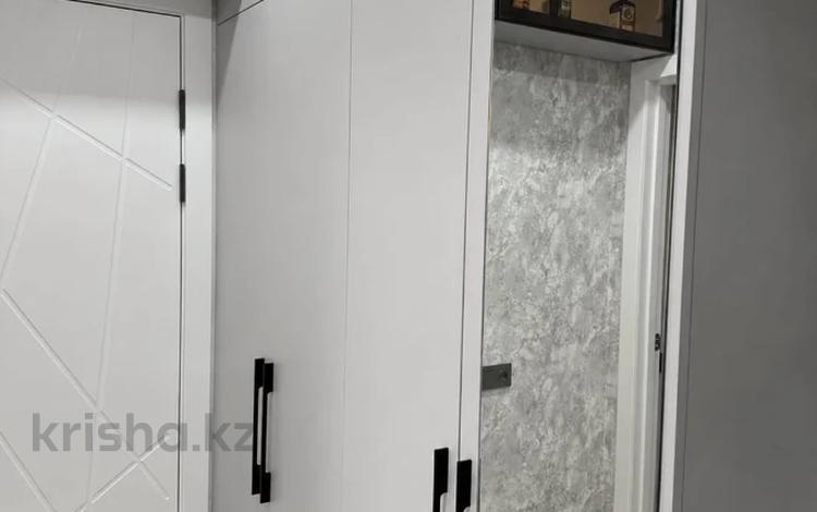 1-бөлмелі пәтер · 41 м² · 8/9 қабат, Кенжетаева 13, бағасы: 21.5 млн ₸ в Кокшетау — фото 2