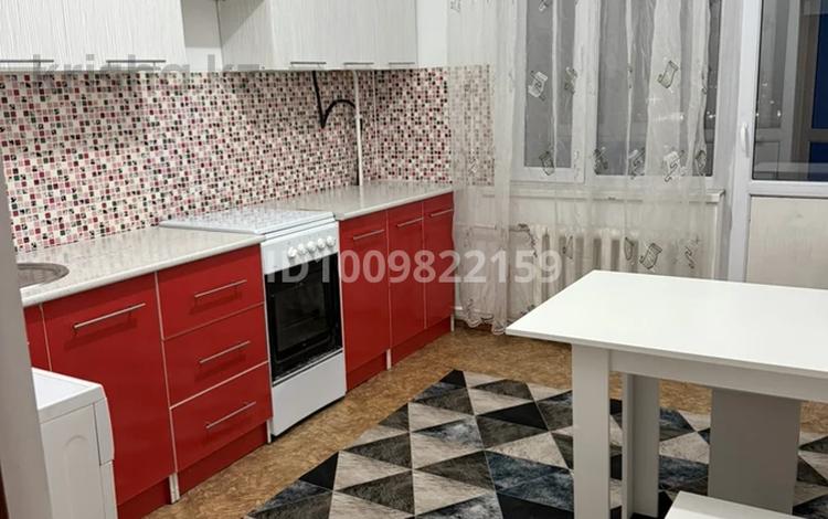 1-бөлмелі пәтер · 40 м² · 7/7 қабат, Байкена Ашимова — Балапанова, бағасы: 2 500 ₸ в Талдыкоргане, мкр Болашак — фото 2