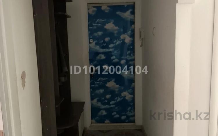 3-бөлмелі пәтер · 62 м² · 3/5 қабат, ул. Рысбек батыра 3 — Толе би, бағасы: 23 млн ₸ в Таразе — фото 2