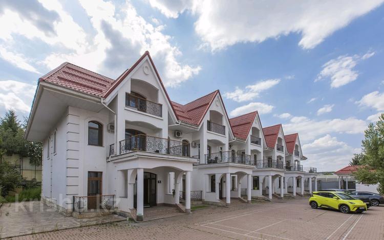 Дом · 5 комнат · 380 м², мкр Горный Гигант, Иванилова 54Б за 100 000 ₸ в Алматы, Медеуский р-н — фото 2