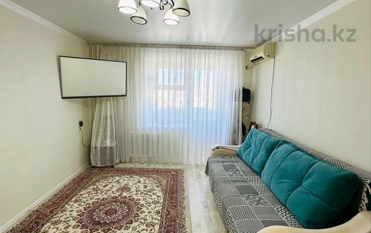 1-бөлмелі пәтер · 37 м² · 7/10 қабат, 11 ш/а., мкр. Алтын орда, бағасы: 13.8 млн ₸ в Актобе, мкр 11 — фото 2
