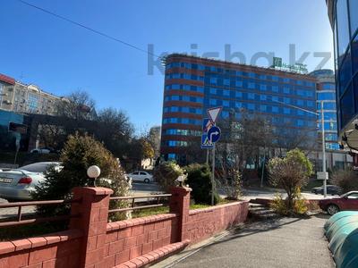 Свободное назначение, медцентры и аптеки, развлечения · 844.8 м² за ~ 325.3 млн ₸ в Алматы, Бостандыкский р-н