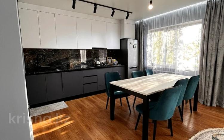 2-комнатная квартира · 60 м² · 1/5 этаж, мкр Нурсая 50 за 25 млн ₸ в Атырау — фото 2