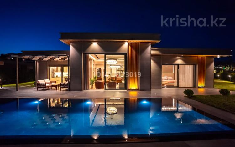 Отдельный дом · 6 комнат · 303 м² · 7 сот., Büyükçekmece за 770 млн ₸ в Стамбуле — фото 2
