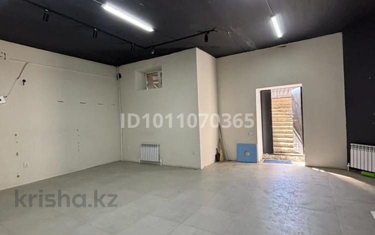 Свободное назначение · 93 м² за 150 000 ₸ в Актобе, мкр. Алтын орда — фото 2