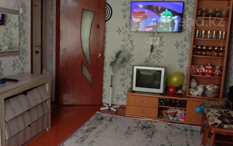1-комнатная квартира, 36 м², 4/5 этаж, Назарбаева за 8.5 млн 〒 в Талдыкоргане — фото 2