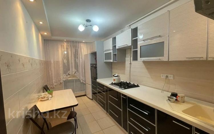 4-комнатная квартира · 82.9 м² · 2/5 этаж, мкр 8, абилхайыр хана за 25.5 млн ₸ в Актобе — фото 6