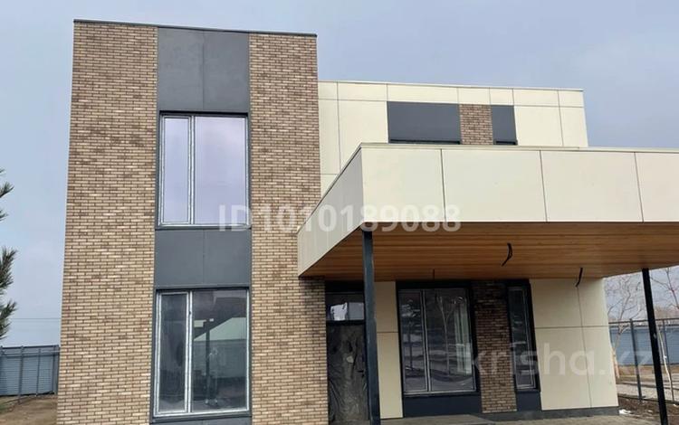 Отдельный дом · 4 комнаты · 252 м² · 6 сот., мкр Алатау (ИЯФ) — Находиться по Алатауской трссе, 4км от апорта за 160 млн ₸ в Алматы, Медеуский р-н — фото 2