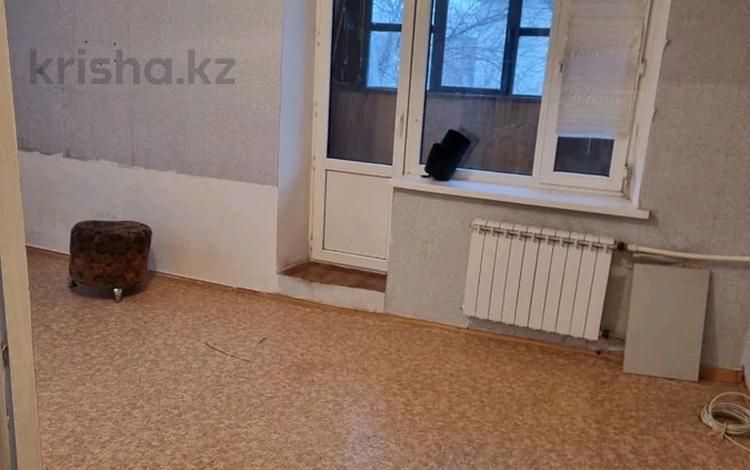 1-комнатная квартира · 30 м² · 3/3 этаж, 18микр 13 за 100 000 ₸ в Конаеве — фото 2