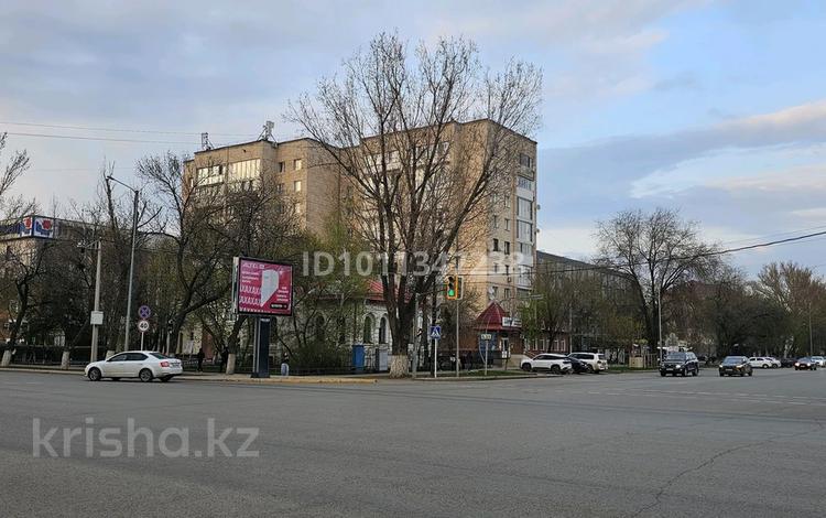 3-комнатная квартира · 78 м² · 8/9 этаж, Назарбаева 206 — Угол Назарбаева - Ихсанова за 30 млн ₸ в Уральске — фото 2