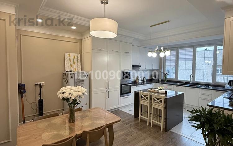 2-комнатная квартира · 90 м² · 9/18 этаж, Гагарина 124 за 72 млн ₸ в Алматы, Бостандыкский р-н — фото 2
