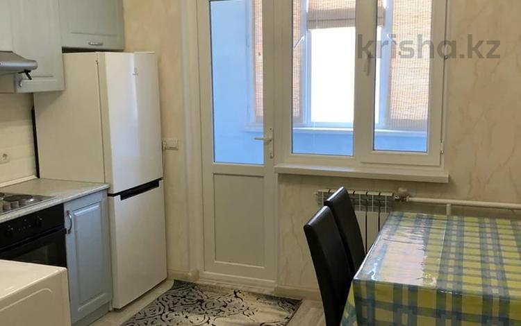 1-комнатная квартира · 45 м² · 3/12 этаж, 12-й мкр 37 за 120 000 ₸ в Актау — фото 2