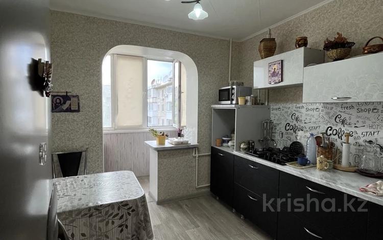 2-бөлмелі пәтер · 53.4 м² · 4/5 қабат, мкр Кунаева 7, бағасы: 20 млн ₸ в Уральске — фото 2