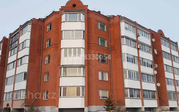 3-комнатная квартира, 74.7 м², 3/5 этаж, Жалела Кизатова 3 Б за 26.5 млн 〒 в Петропавловске — фото 2