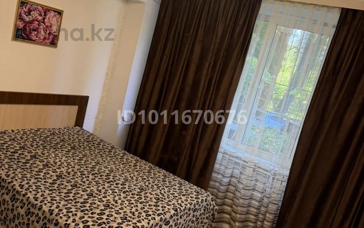 3-комнатная квартира · 72 м² · 1/3 этаж, мкр Кокмайса (Дорожник), Мкр Дорожник 22 за 300 000 ₸ в Алматы, Жетысуский р-н — фото 2