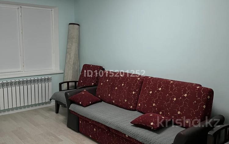 3-комнатная квартира · 62 м² · 1/5 этаж, Адмирала Владимирского 100 — Авангард конечная дом Медиков за 300 000 ₸ в Атырау, мкр Авангард-3 — фото 2