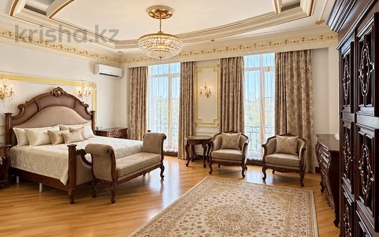5-комнатная квартира · 350 м² · 6/6 этаж, Фурманова 301 — Хаджи Мукана за 2.5 млн ₸ в Алматы, Медеуский р-н — фото 2