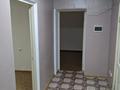 2-комнатная квартира · 55 м² · 1/10 этаж, мкр Женис за 110 000 ₸ в Уральске — фото 2