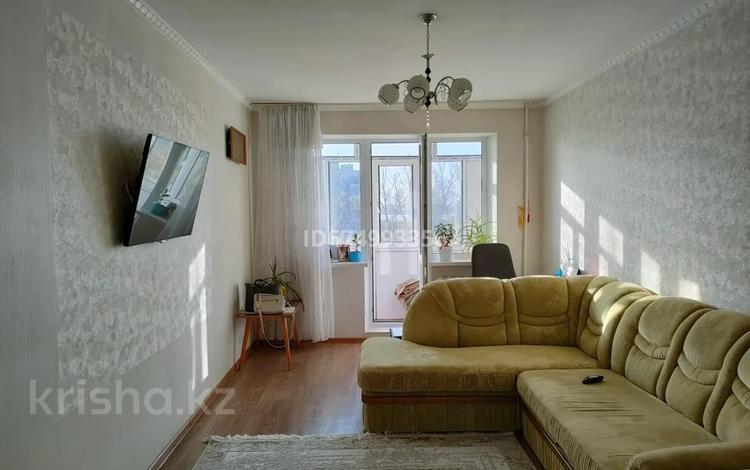 2-комнатная квартира, 44.2 м², 4/5 этаж, 4 мкр за 8.8 млн 〒 в Темиртау — фото 14