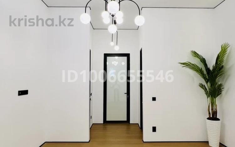 3-бөлмелі пәтер · 74.4 м² · 16 қабат, Сырым батыра 2 — Толеметова, бағасы: 53.9 млн ₸ в Шымкенте — фото 2
