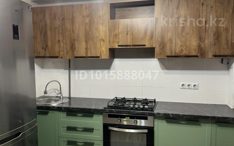 2-бөлмелі пәтер · 42 м² · 2/6 қабат, Кенесары хана 83/1, бағасы: 34 млн ₸ в Алматы, Бостандыкский р-н — фото 2