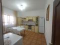 Отдельный дом · 5 комнат · 200 м² · 10 сот., Амандосова 63А за 75 млн ₸ в Атырау — фото 9