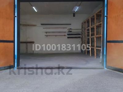 Гаражи и паркинги в Карагандинской обл.: Гараж · 25 м² · мкр Новый Город, Комиссарова 6 — 1000мелочей за 6.6 млн 〒 Гараж · 25 м² · мкр Новый Город, Комиссарова 6 — 1000мелочей за 6.6 млн 〒 в Караганде, Казыбек би р-н