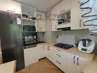 4-бөлмелі пәтер · 88 м² · 3/5 қабат, №11 ш/а. 38 — ул. Алтынсарина,угол улицы Джандосова, бағасы: 88 млн ₸ в Алматы, Ауэзовский р-н