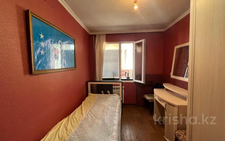 1-комнатная квартира · 40 м² · 8/10 этаж, мкр Юго-Восток, мкр Степной 3 за 14.8 млн ₸ в Караганде, Казыбек би р-н — фото 11