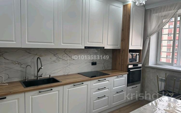 3-бөлмелі пәтер · 85 м² · 4/9 қабат, Аманжол Болекпаев 19 — Напротив школы гимназии #86, бағасы: ~ 44.9 млн ₸ в Астане, Сарайшык р-н — фото 2