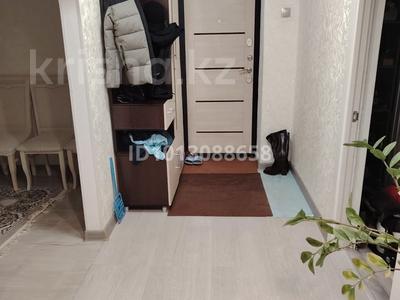 3-комнатная квартира · 64 м² · 2/6 этаж, мкр Жилгородок, Жилгородок ш/а. кутузова 50 за 21 млн ₸ в Актобе