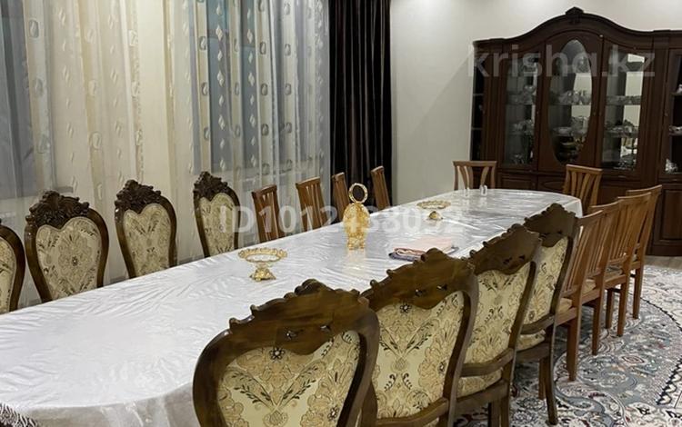 Дом · 7 комнат · 240 м², мкр Самал-3, Мәңгілік ел 154 за 35 000 ₸ в Шымкенте, Абайский р-н — фото 2