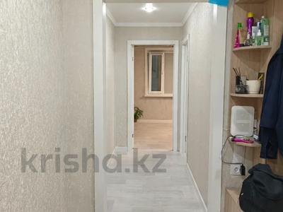 2-бөлмелі пәтер · 50.5 м² · 4/9 қабат, 15-шағынаудан, бағасы: 13 млн ₸ в Караганде, Алихана Бокейханова р-н