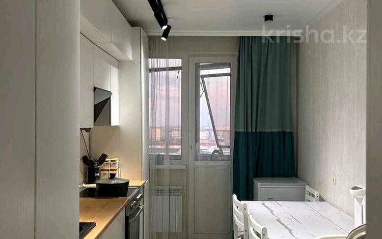 2-комнатная квартира · 57.2 м² · 12/18 этаж, Сырыма Датова 32/2 за 21.5 млн ₸ в Уральске — фото 2
