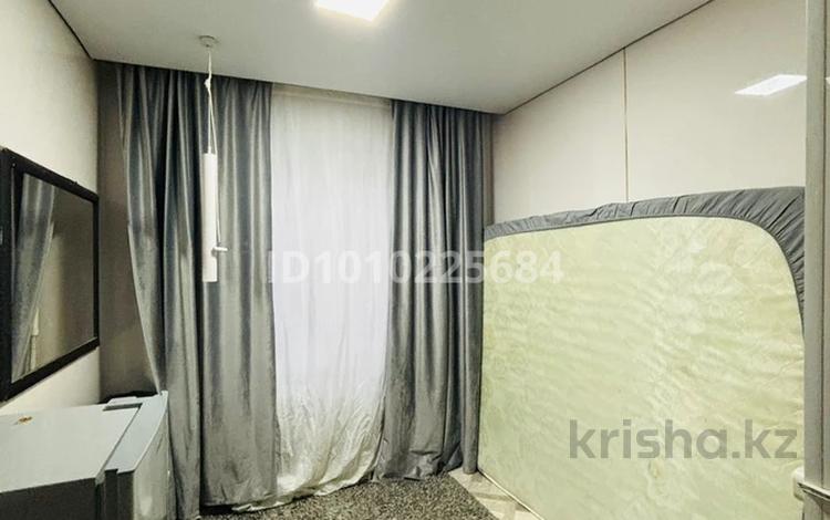 2-бөлмелі пәтер · 25 м² · 1/4 қабат, Абылай хан 33/2 — Райымбек, бағасы: ~ 16.6 млн ₸ в Алматы, Алмалинский р-н — фото 2