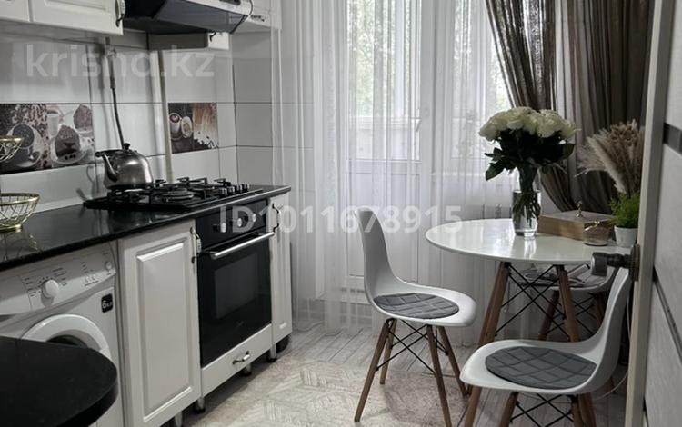 2-бөлмелі пәтер · 55 м² · 4/5 қабат, Молодежный 12, бағасы: 8 млн ₸ в Кандыагаш — фото 2
