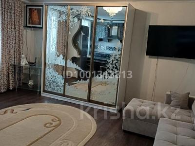 2-комнатная квартира · 55 м² · 2/10 этаж, Казахстан 64 за 15 000 〒 в Усть-Каменогорске