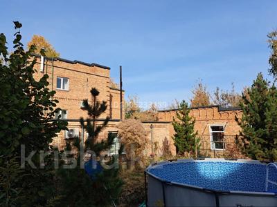Отдельный дом · 5 комнат · 247 м² · 16.68 сот., Бастау 11/2 за 70 млн 〒 в Усть-Каменогорске