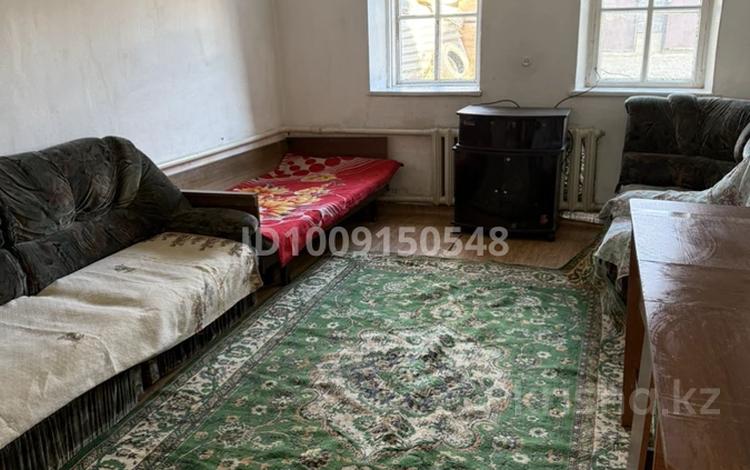 Отдельный дом · 3 комнаты · 100 м² · 5 сот., мкр Айгерим-1 136 — Наби за 150 000 〒 в Алматы, Алатауский р-н — фото 2