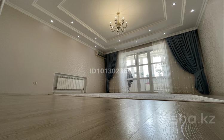 3-бөлмелі пәтер · 120 м² · 6/7 қабат, мкр. Алтын орда, Санкибай бытыра — За гипермаркетом Дина, бағасы: ~ 51 млн ₸ в Актобе — фото 3