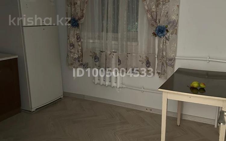 3-бөлмелі пәтер · 70 м² · 3/3 қабат, мкр Курылысшы, Кокорай 39 — Центр Массагета, бағасы: 250 000 〒 в Алматы, Алатауский р-н — фото 2