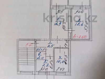 3-комнатная квартира · 61.4 м² · 4/5 этаж, Боуыржан Момышулы 56 за 14.5 млн 〒 в Экибастузе
