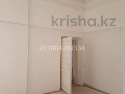 2-комнатная квартира · 60 м² · 1/1 этаж, Егизбаева — Ж/д вокзал за 50 000 〒 в 