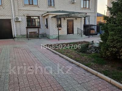 Отдельный дом · 7 комнат · 290 м² · 12 сот., Первомайская за 70 млн 〒 в Экибастузе