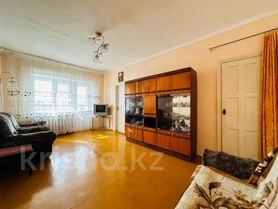 3-комнатная квартира, 45 м², 2/2 этаж, Мичурина 7 за 4 млн 〒 в Шахтинске