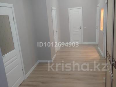 3-бөлмелі пәтер · 98.2 м² · 2/10 қабат, микрорайон Авангард-2 11Б, бағасы: 36 млн ₸ в Атырау, мкр Авангард-2