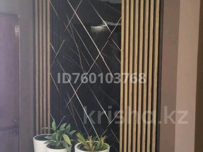 Отдельный дом · 5 комнат · 250 м² · помесячно, мкр Жилгородок за 350 000 〒 в Актобе